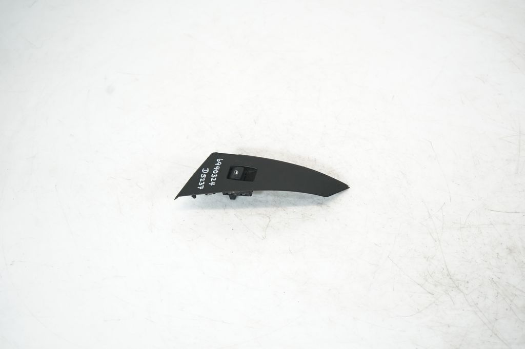 Electric window control switch (2)