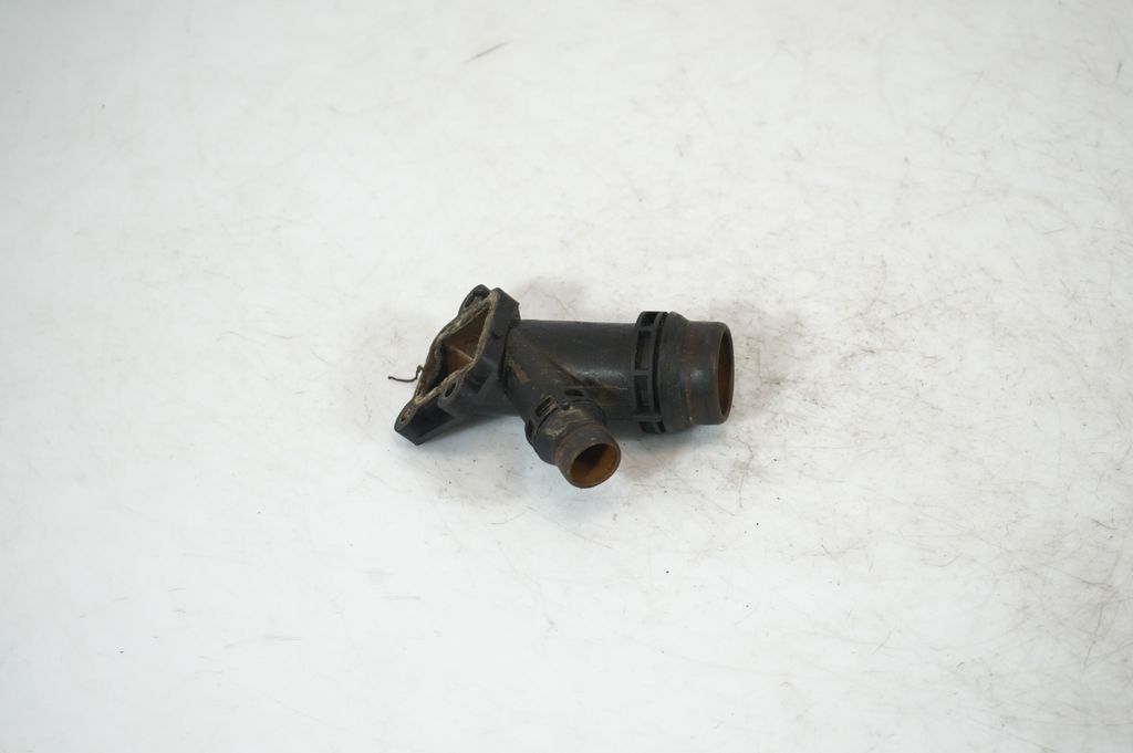 Engine coolant pipe/hose (5)