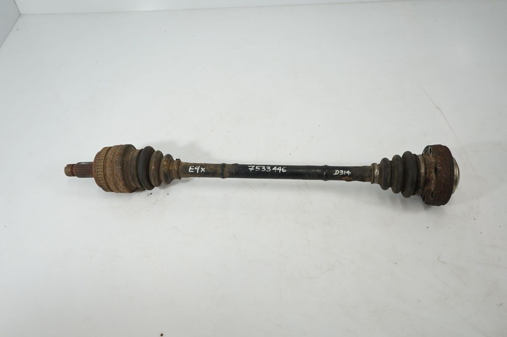 Rear driveshaft