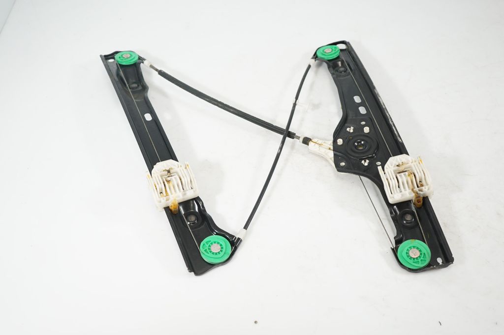 Front door window regulator with motor (5)