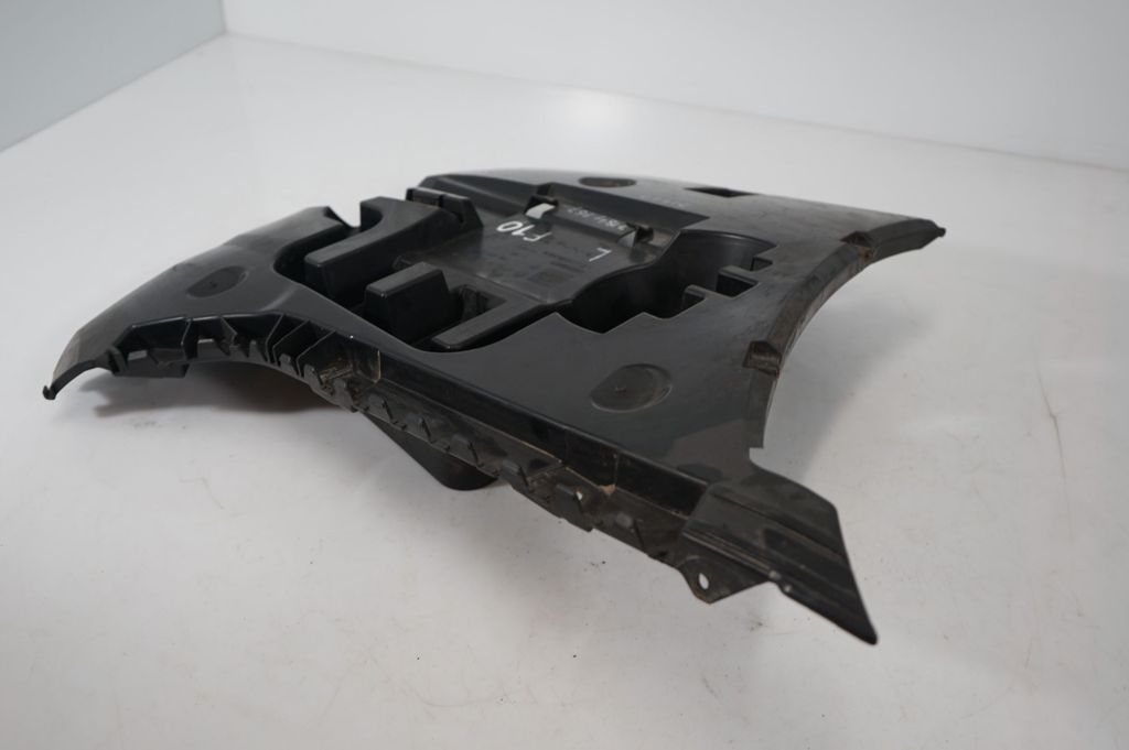 Rear bumper mounting bracket (6)