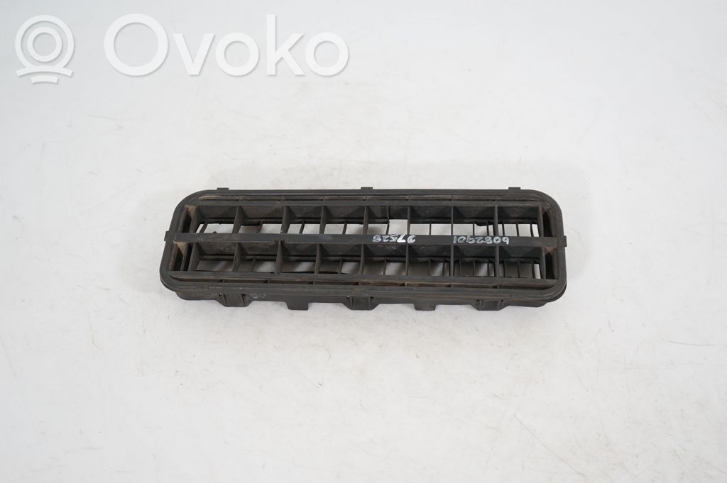 Quarter panel pressure vent (3)