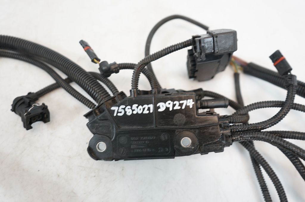 Engine installation wiring loom (7)