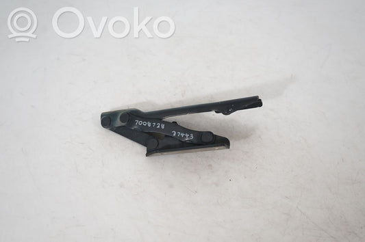 Engine bonnet/hood hinges