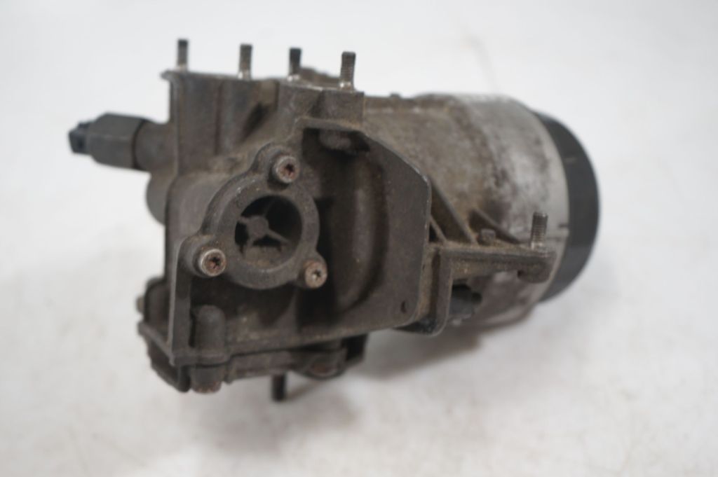 Oil filter mounting bracket (9)