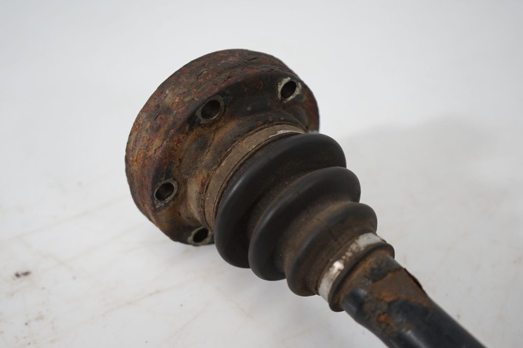 Rear driveshaft (6)