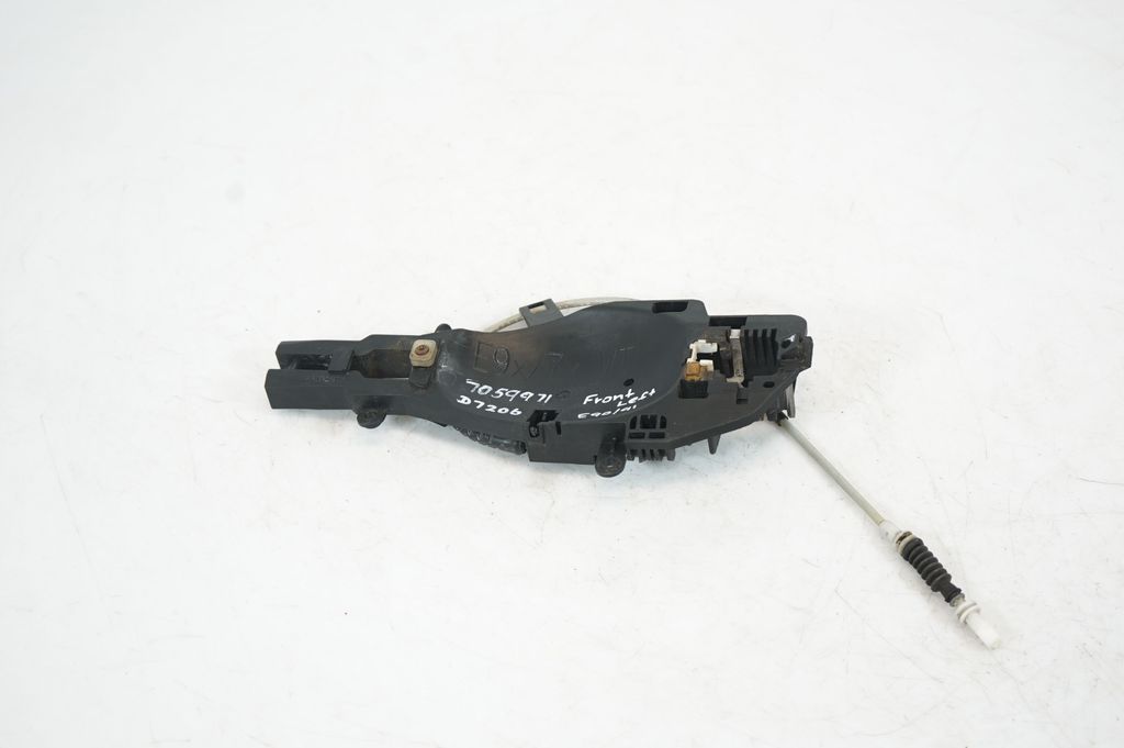 Front door exterior handle/bracket