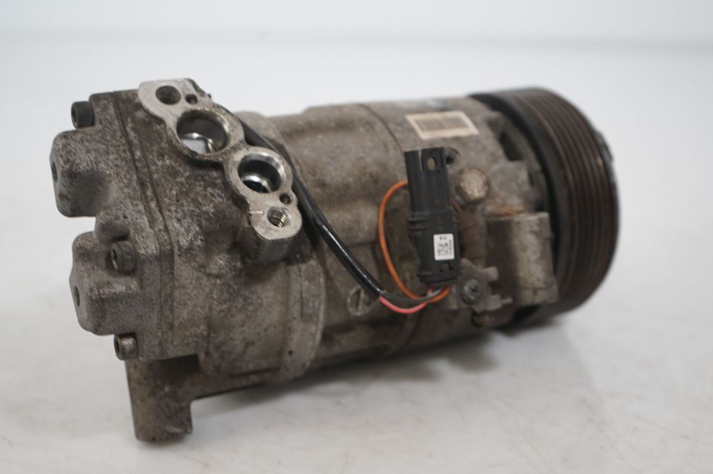 Air conditioning compressor pulley (6)