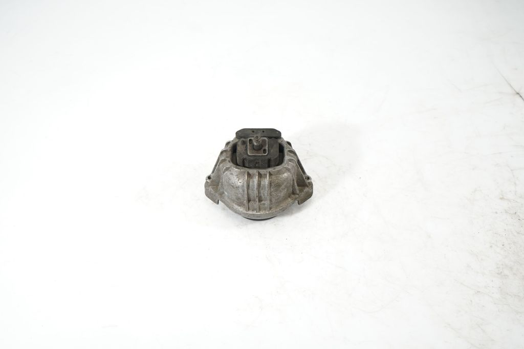 Engine mount bracket (2)