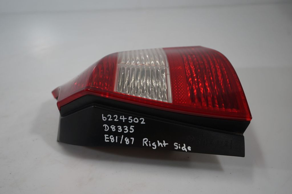 Rear/tail lights (9)
