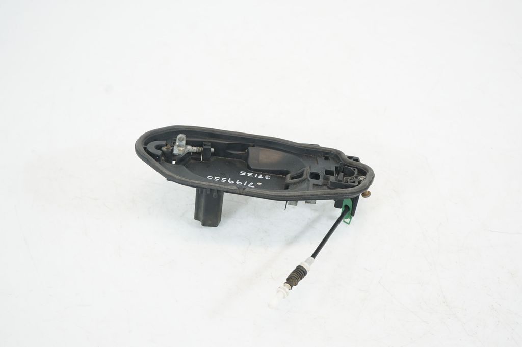 Rear door exterior handle (3)