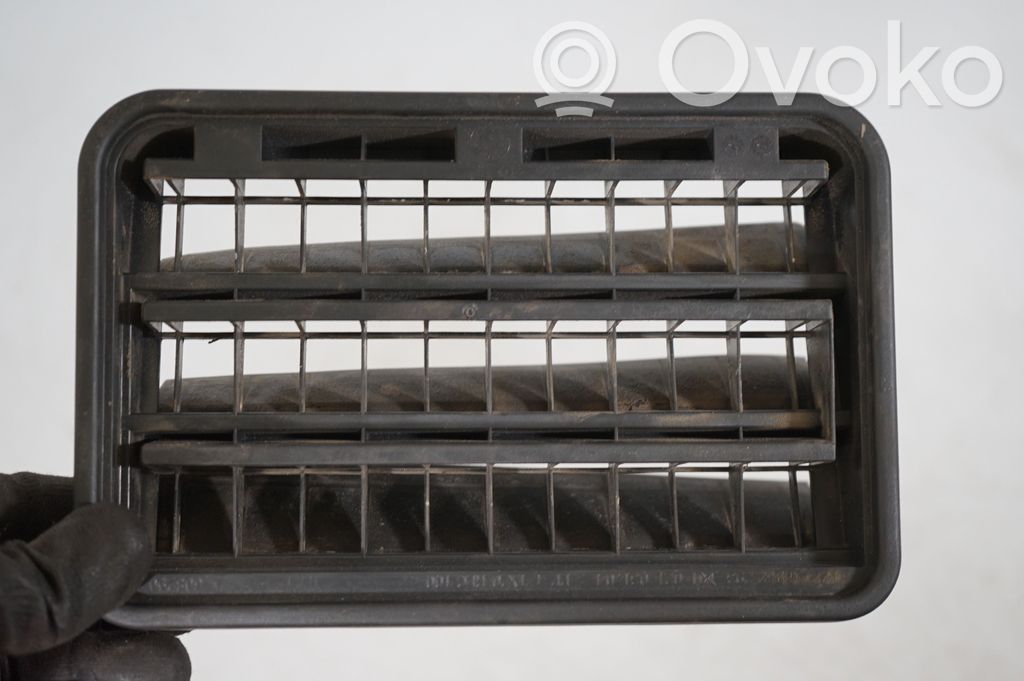 Quarter panel pressure vent (6)