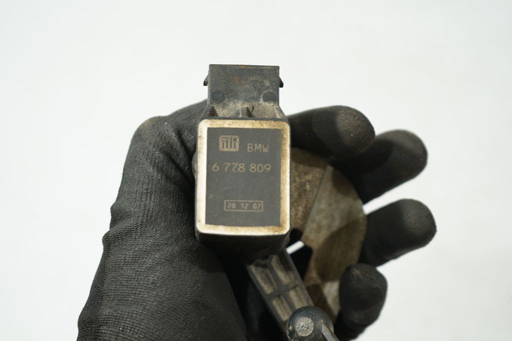Headlight/headlamp level sensor (8)