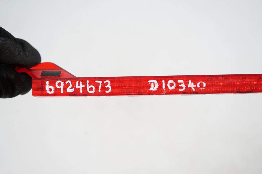 Third/center stoplight (8)