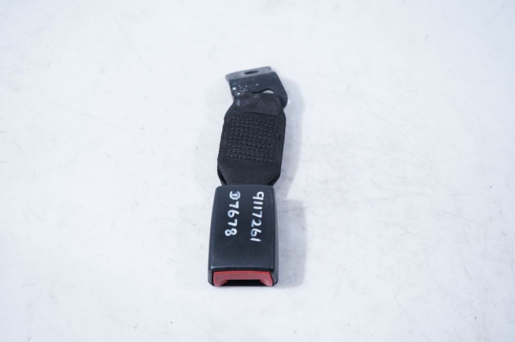Rear seatbelt buckle (2)