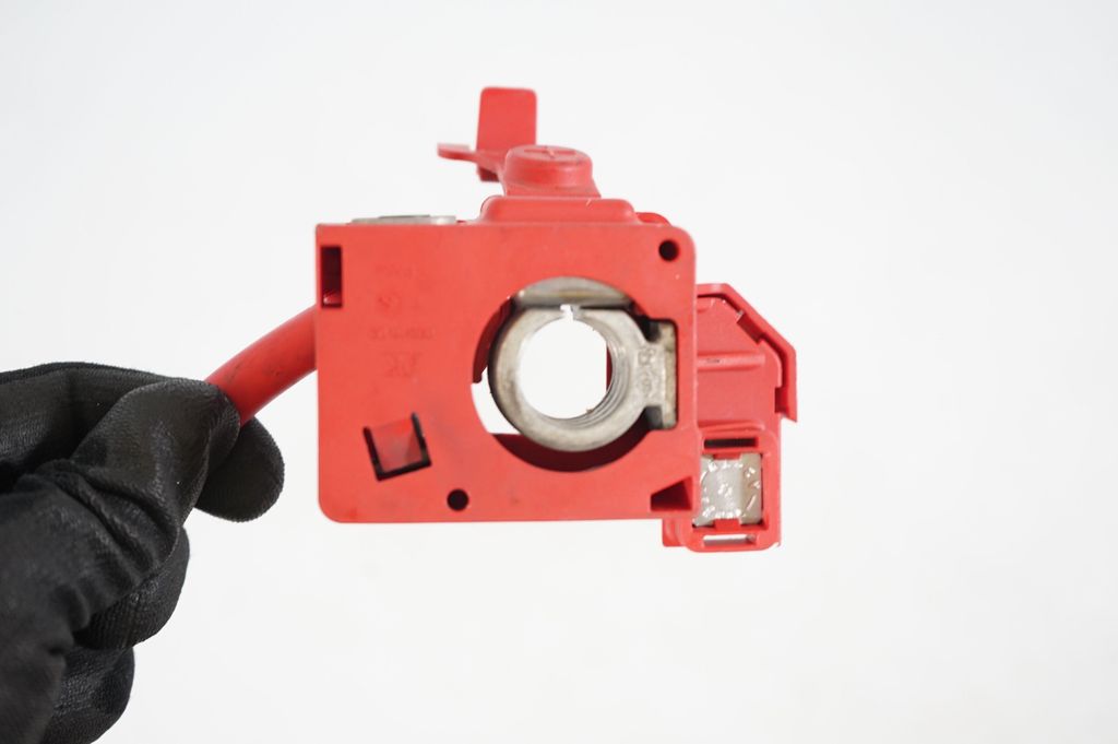 Positive cable (battery) (6)