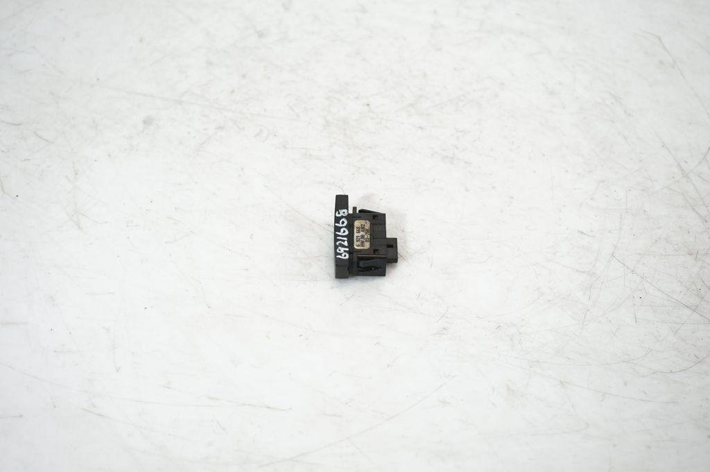 Other switches/knobs/shifts (2)