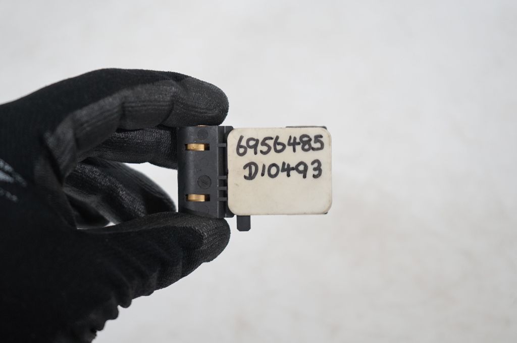 Airbag deployment crash/impact sensor (7)