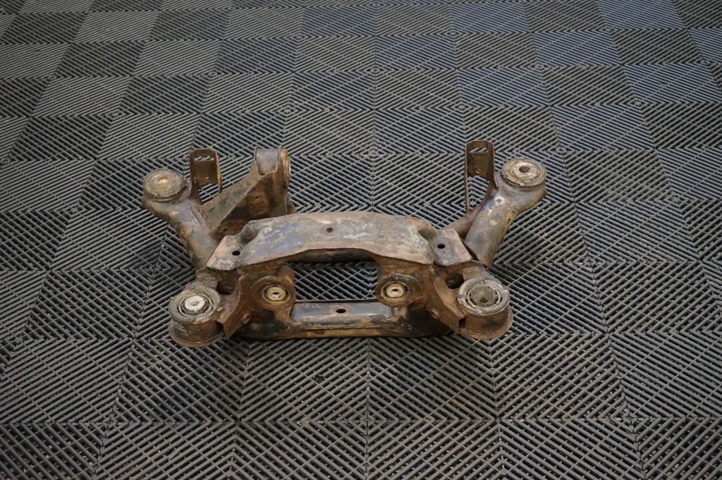 Rear axle beam with reductor (5)