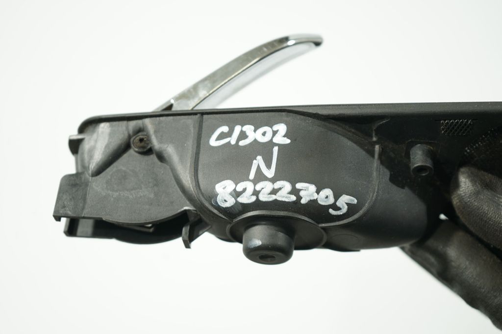 Front door interior handle (8)