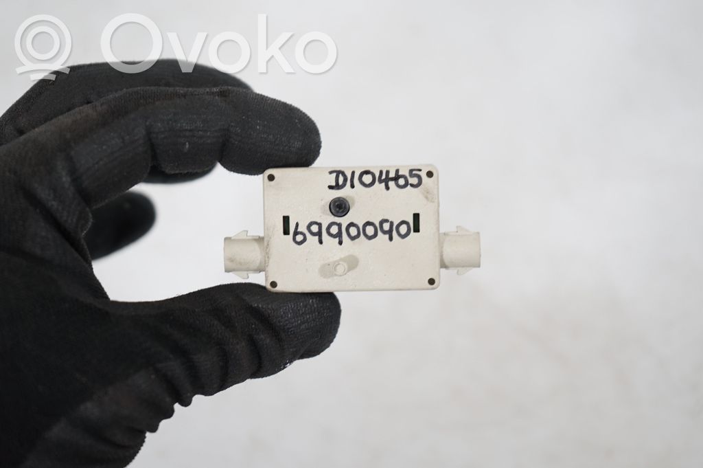 Aerial antenna amplifier (9)