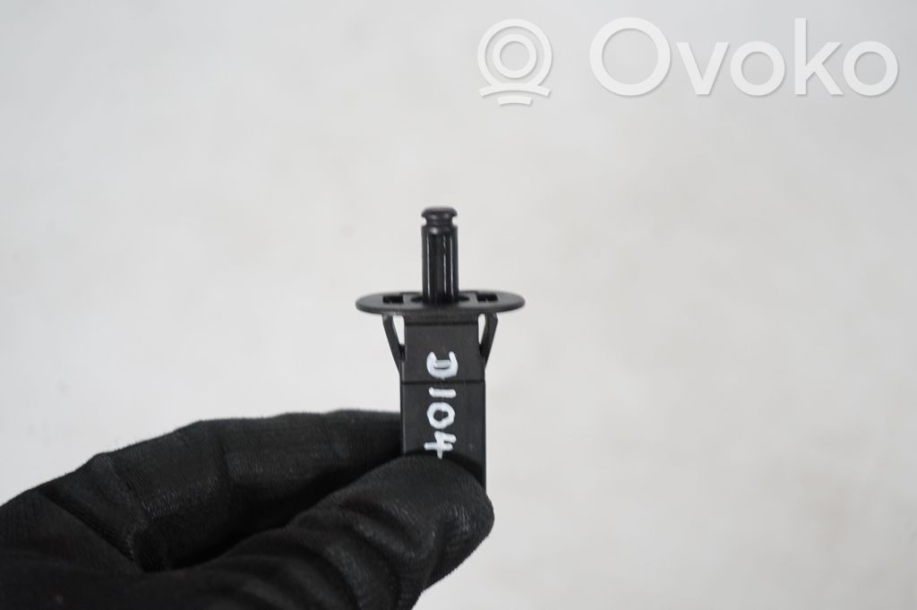 Front door window regulator motor (7)