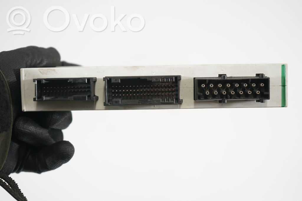 Comfort/convenience module (6)