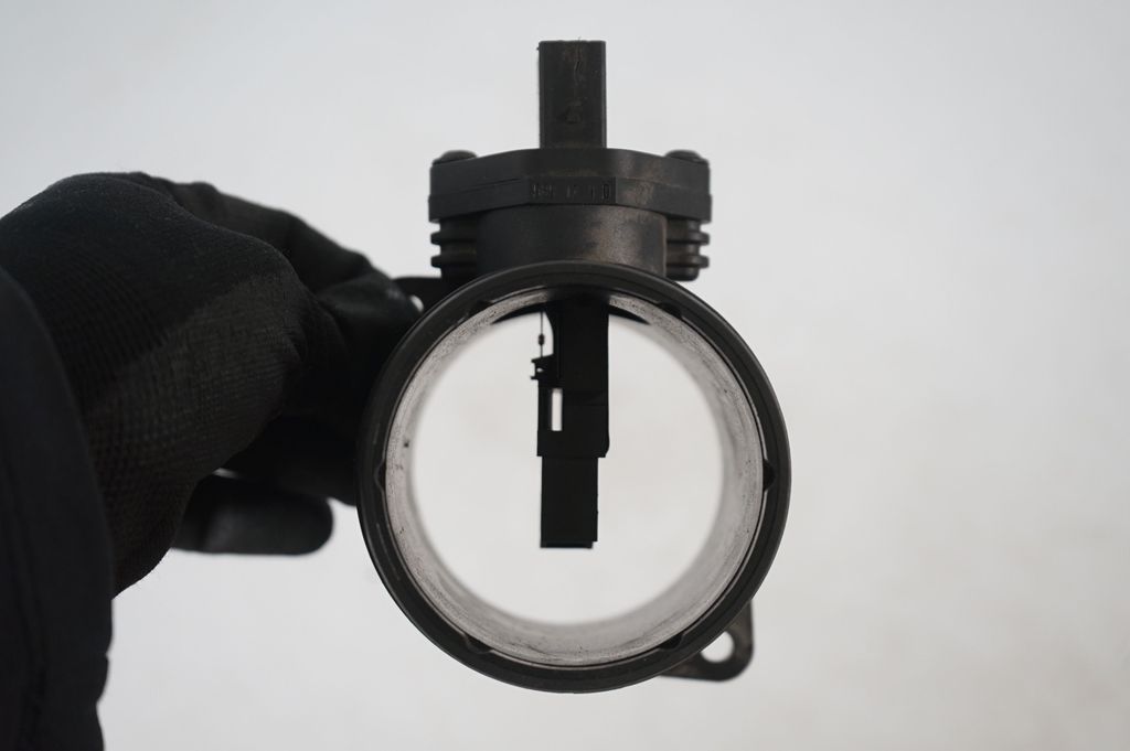 Mass air flow meter (6)