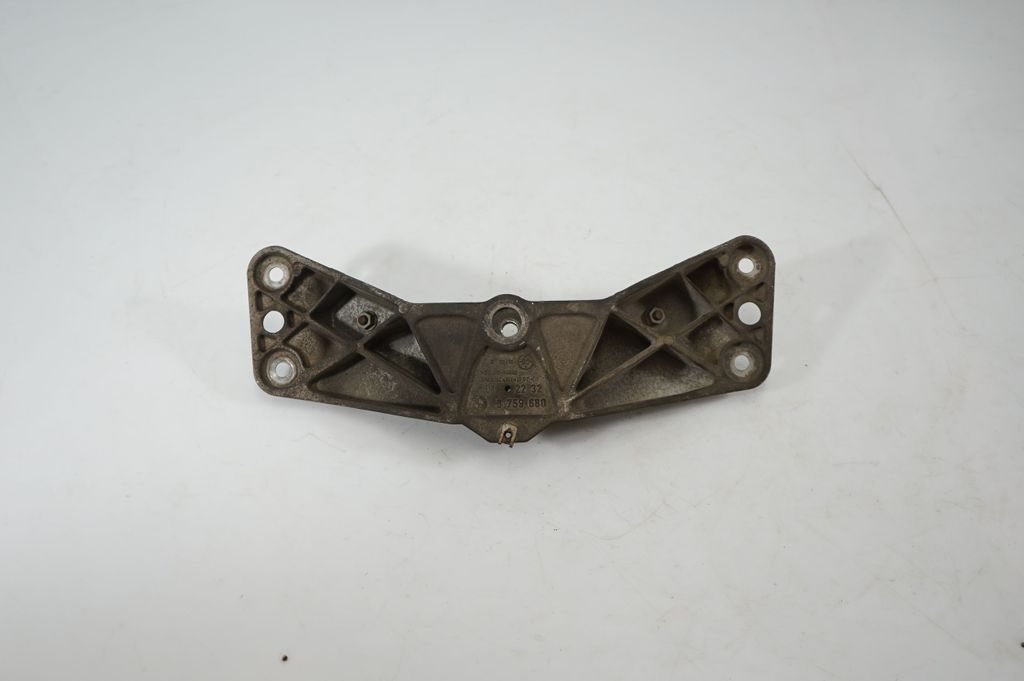 Gearbox mounting bracket (5)