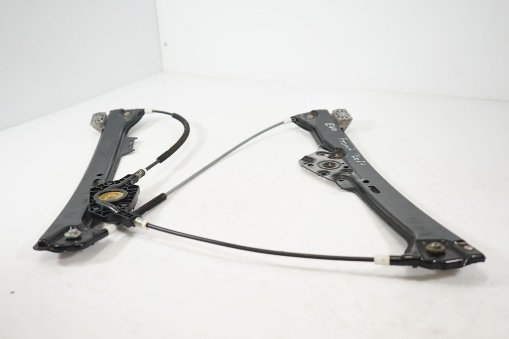 Front door window regulator with motor (6)