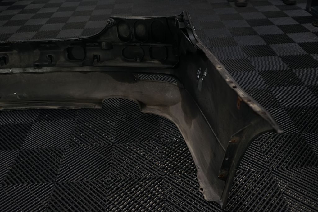 Rear bumper (11)