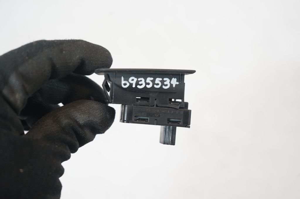 Electric window control switch (7)