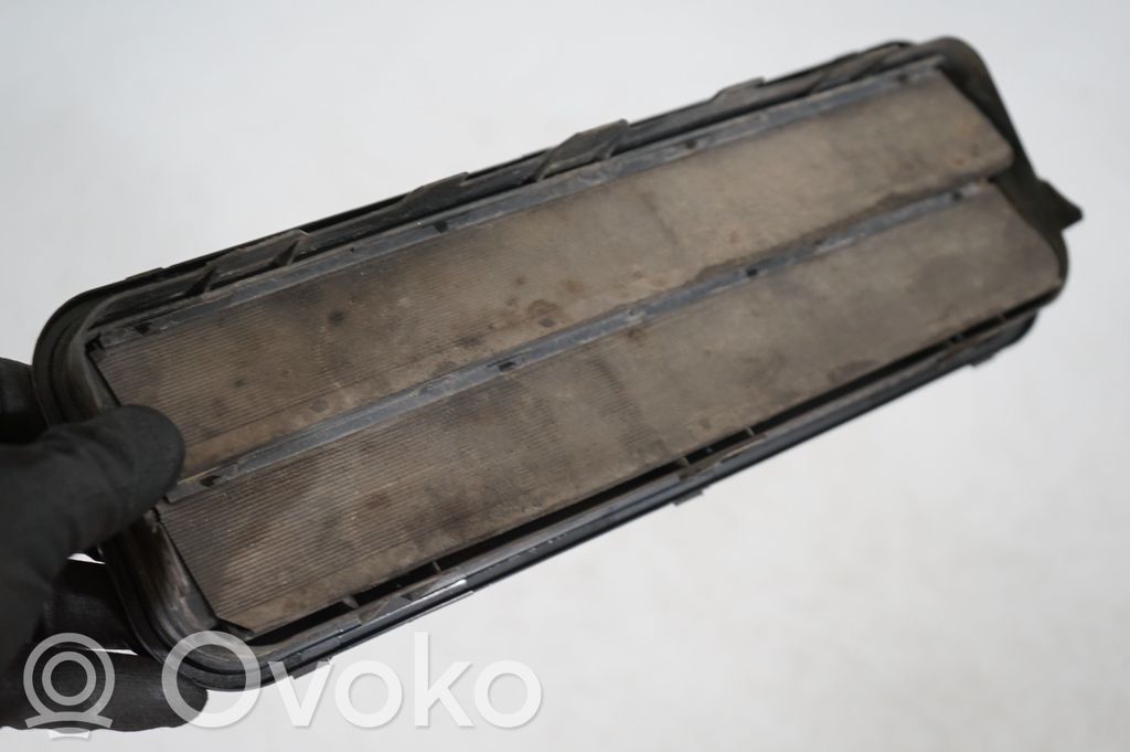 Quarter panel pressure vent (7)