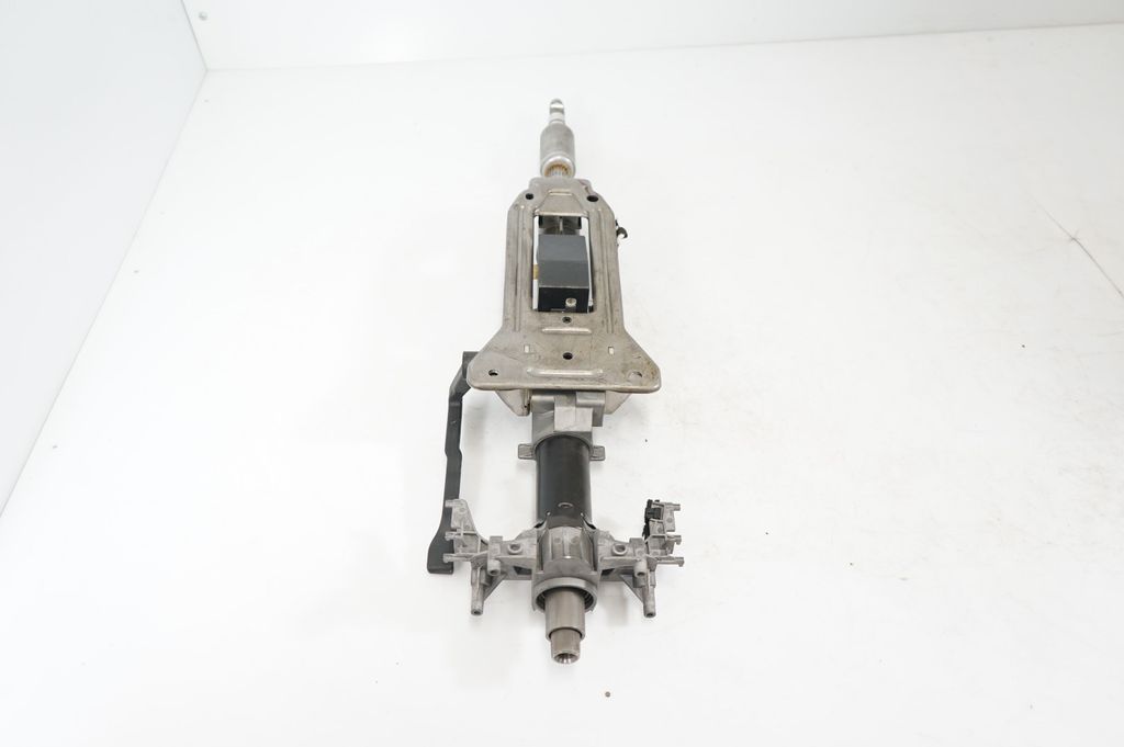 Steering wheel axle (5)