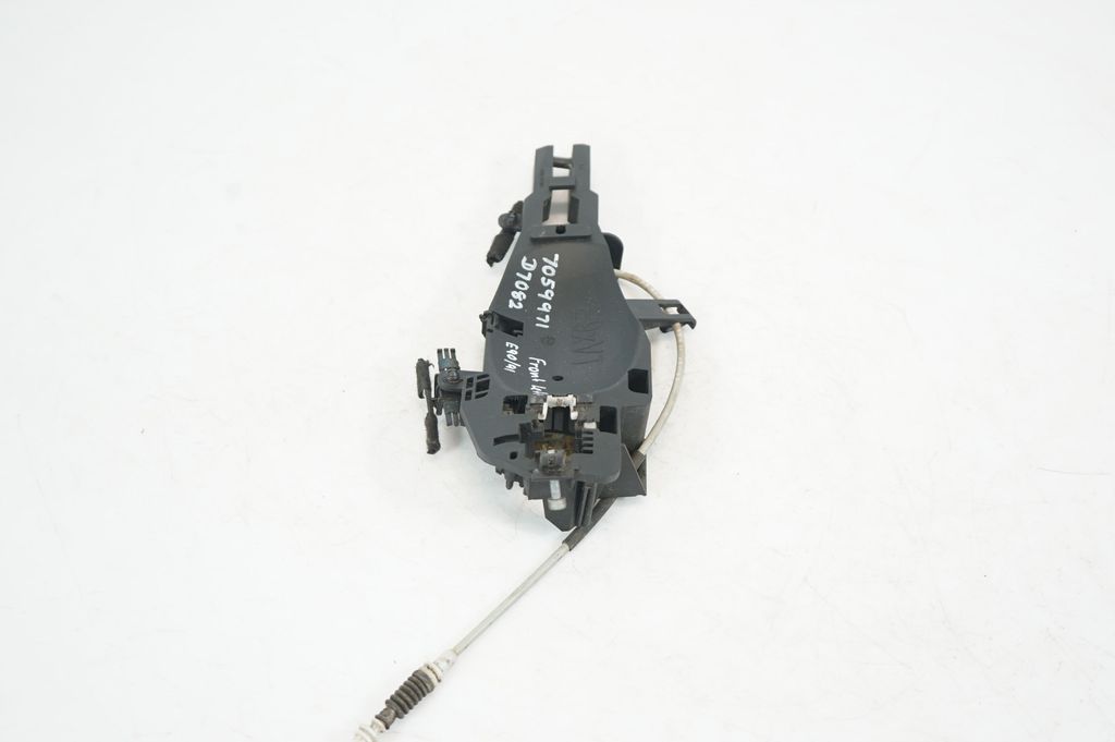 Front door exterior handle/bracket (2)