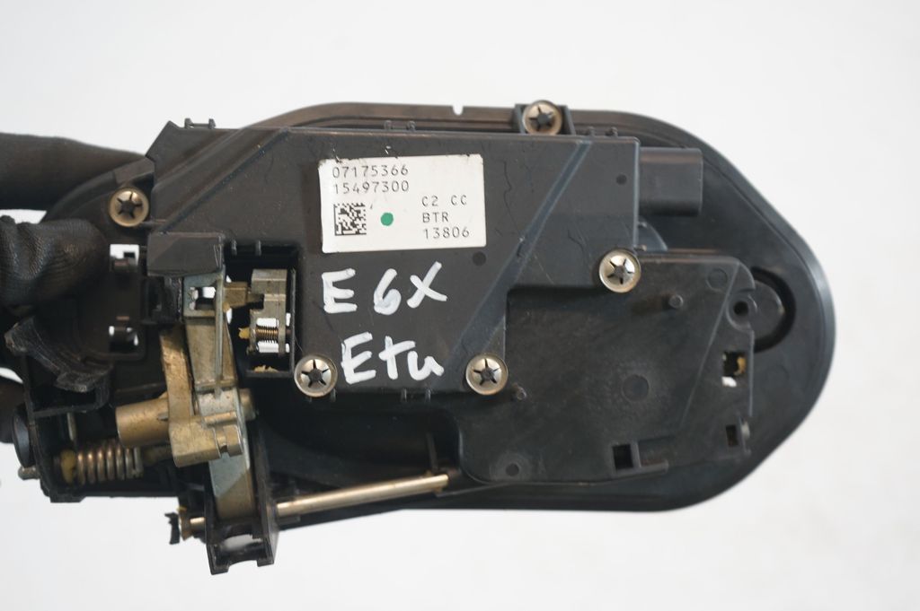 Rear door exterior handle (6)