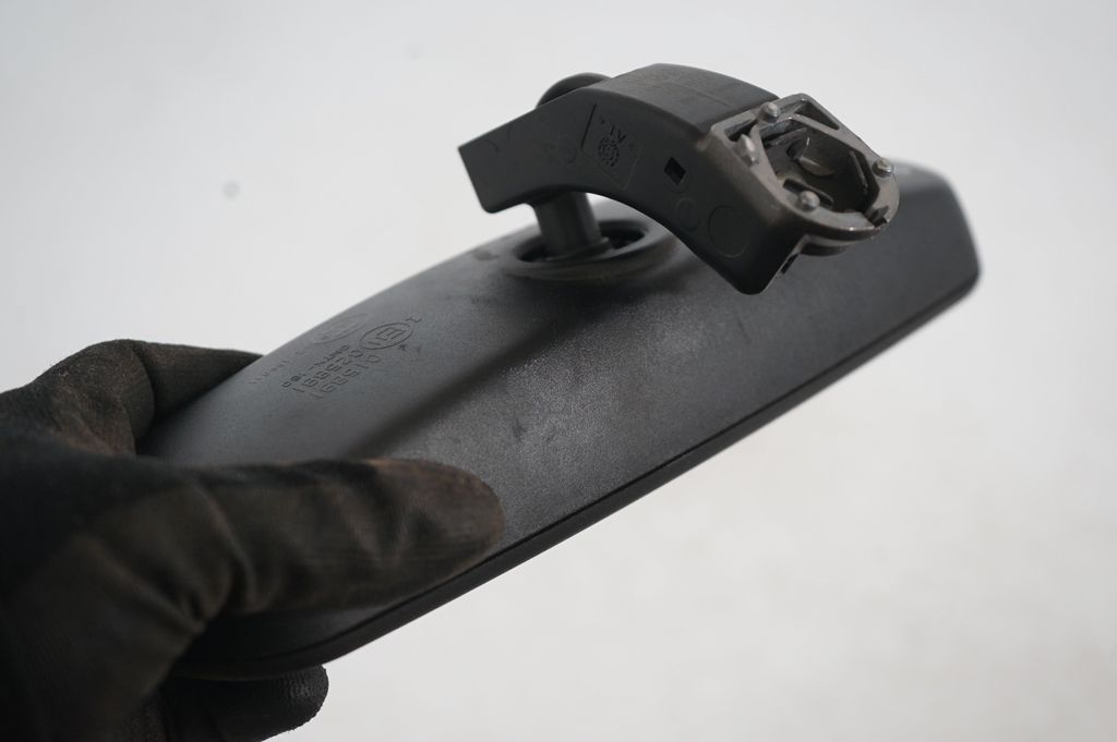 Rear view mirror (interior) (7)