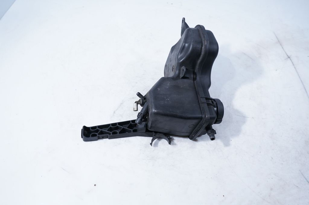 Coolant expansion tank/reservoir (4)