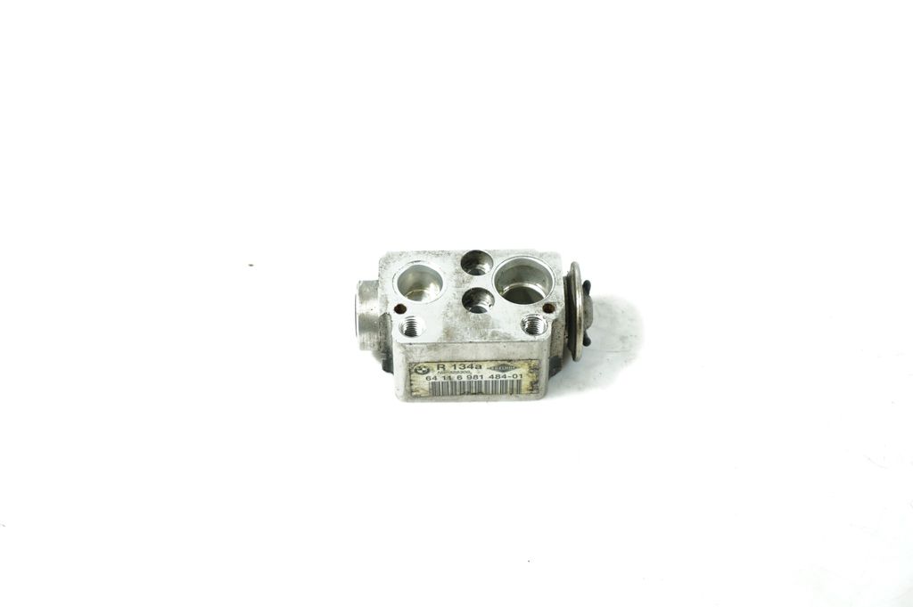 Air conditioning (A/C) expansion valve