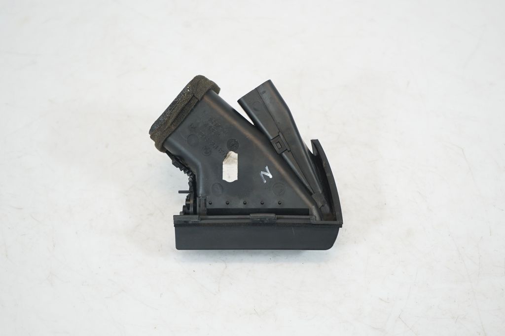 Dashboard side air vent grill/cover trim (5)