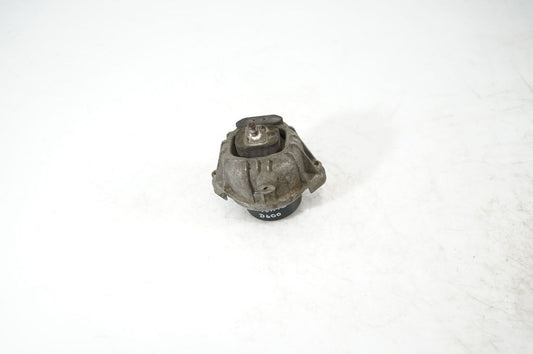 Engine mount bracket