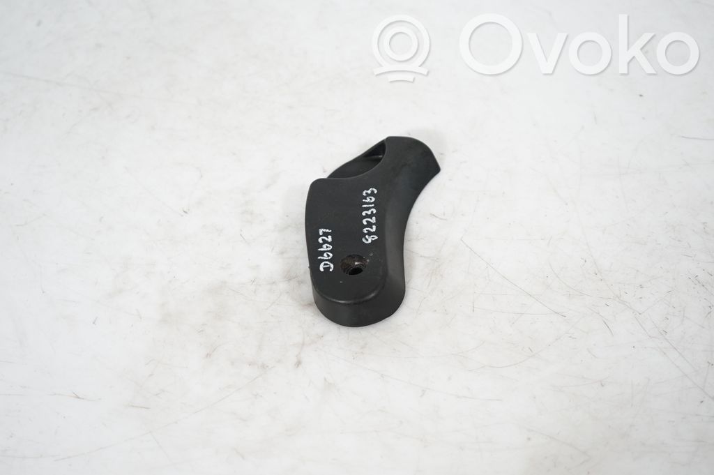 Engine bonnet (hood) release handle (4)