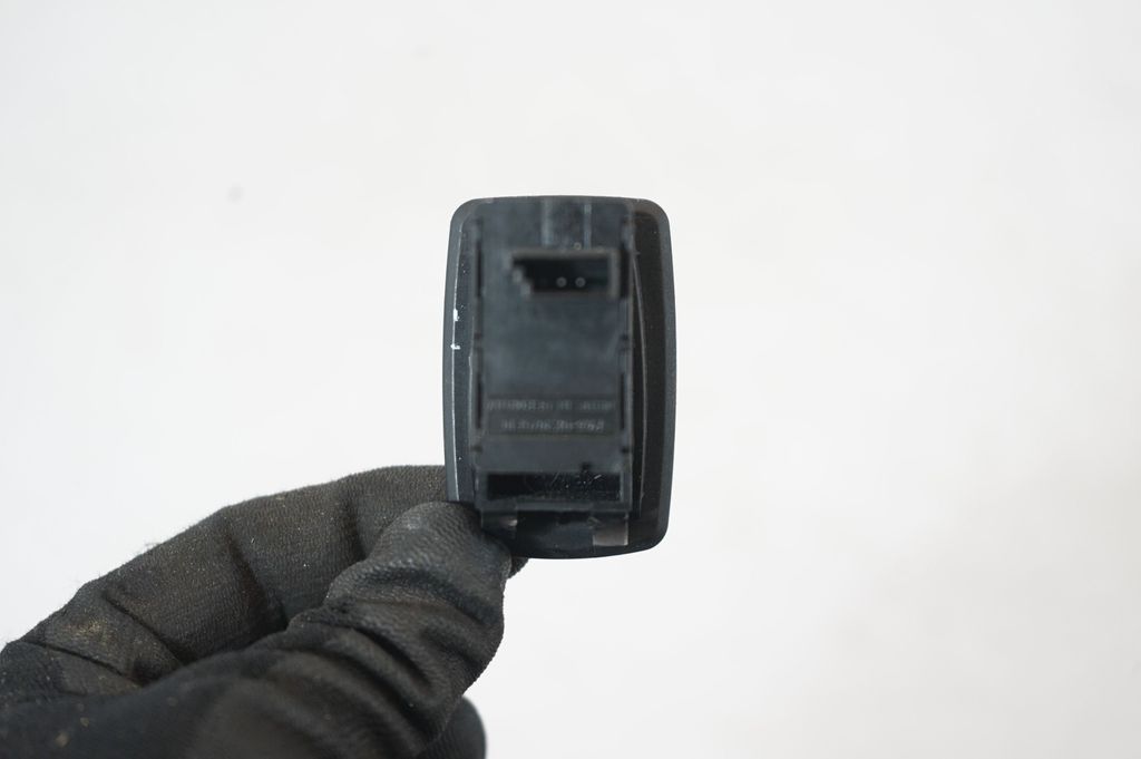 Electric window control switch (6)