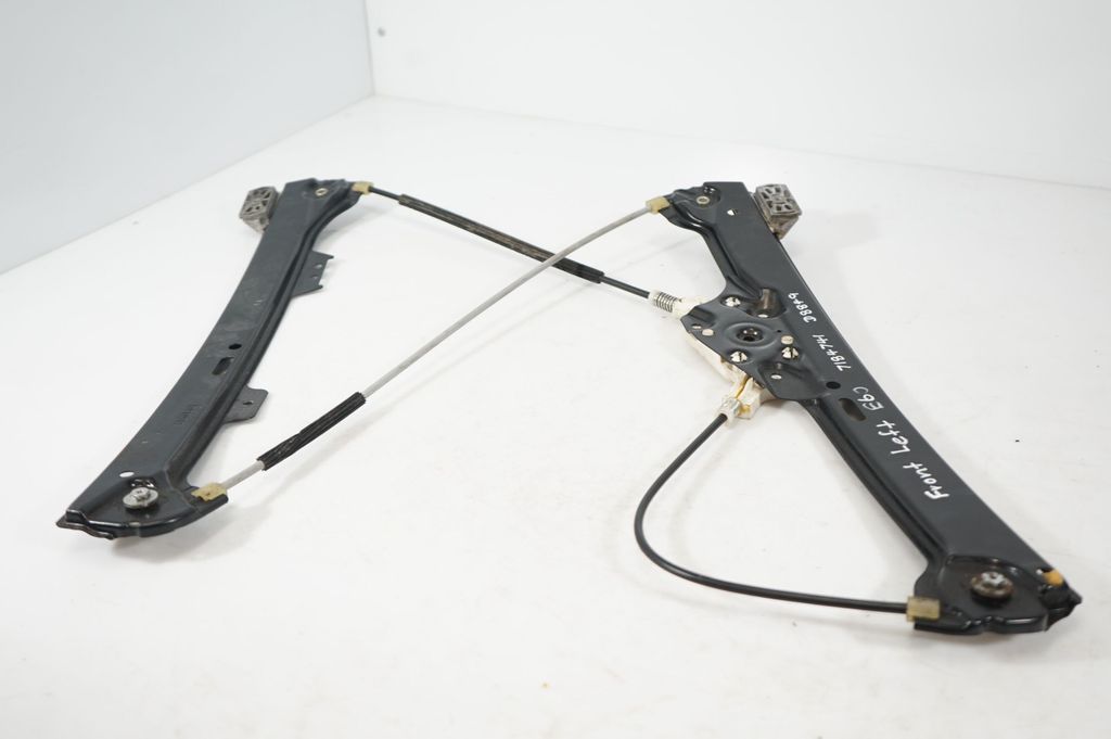 Front door window regulator with motor (8)