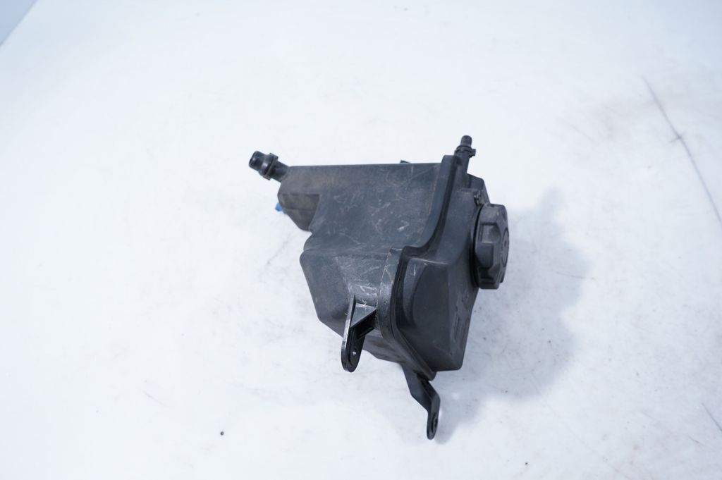Coolant expansion tank/reservoir (3)
