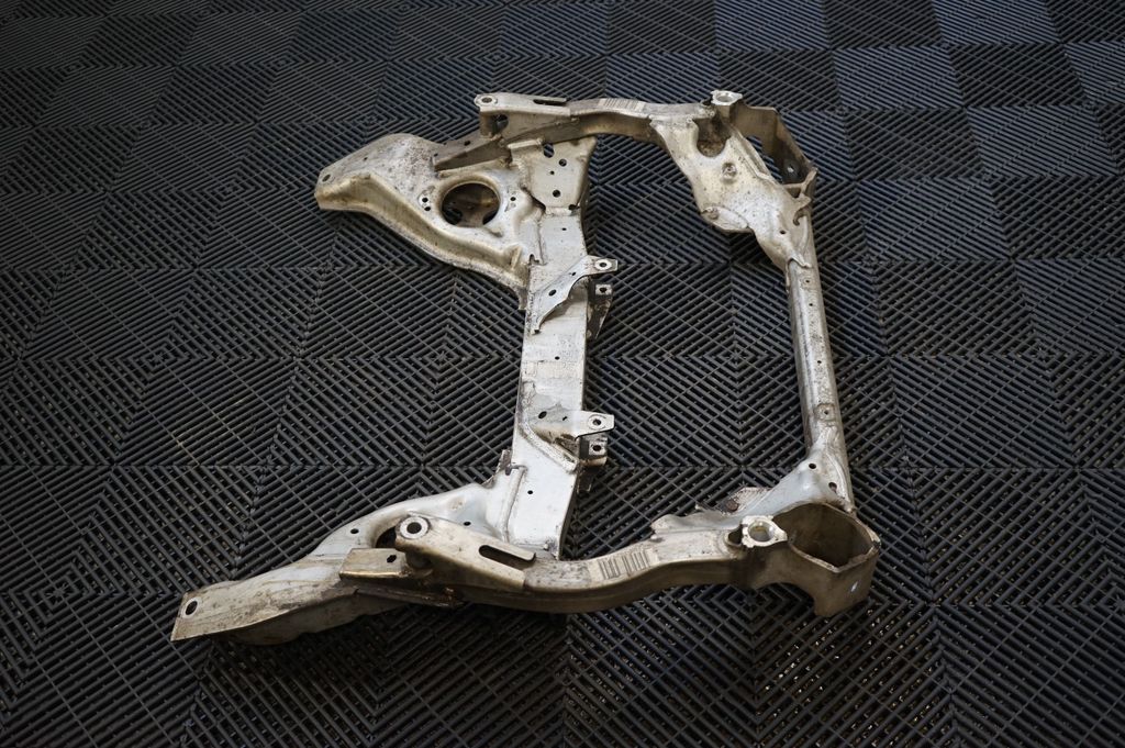 Front subframe (2)