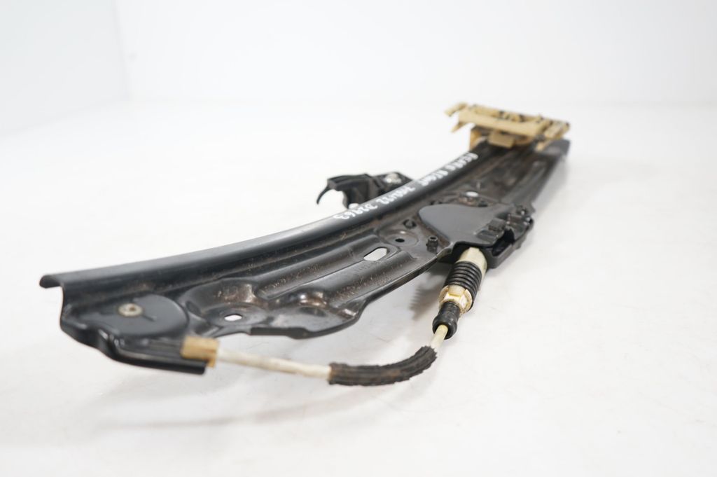 Rear door window regulator with motor (7)