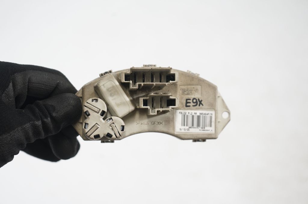 Heater blower motor/fan resistor (7)