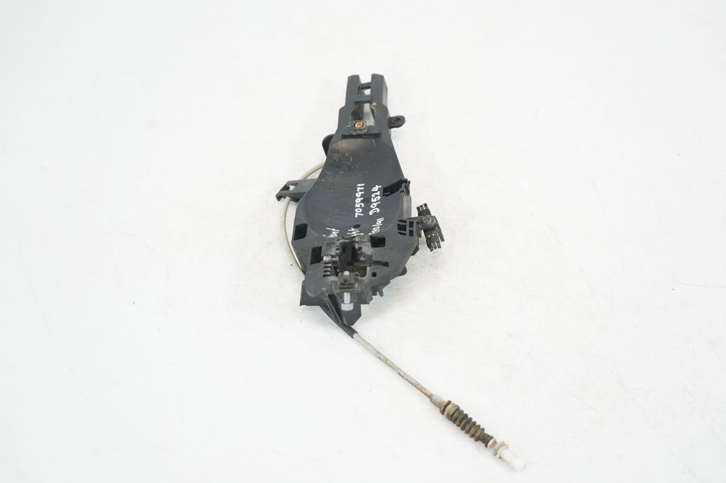 Front door exterior handle/bracket (4)