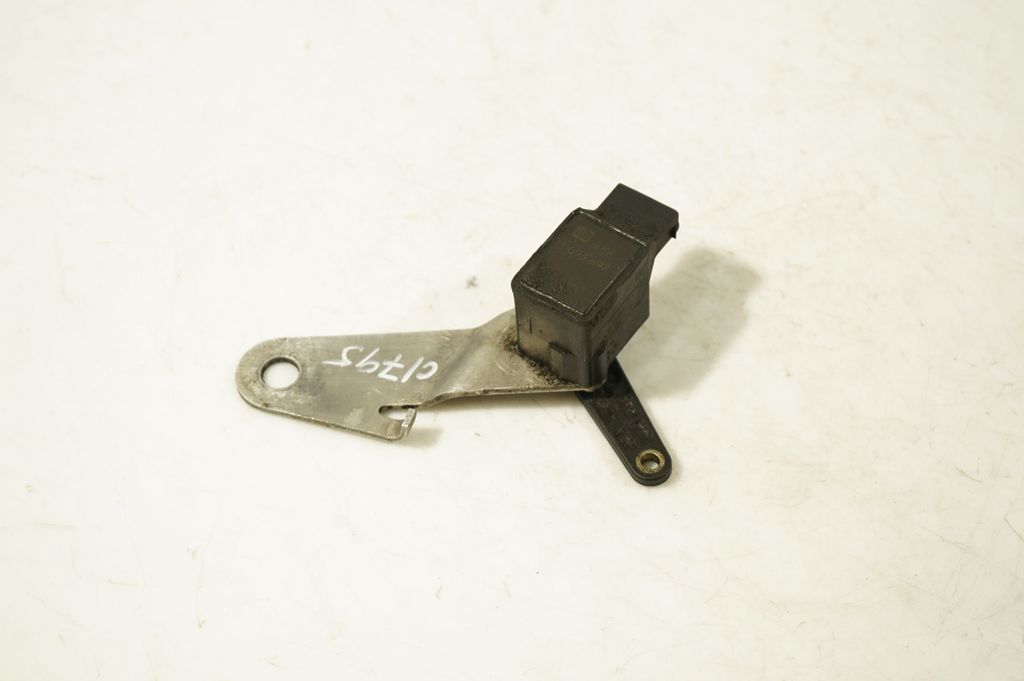Headlight/headlamp level sensor (3)